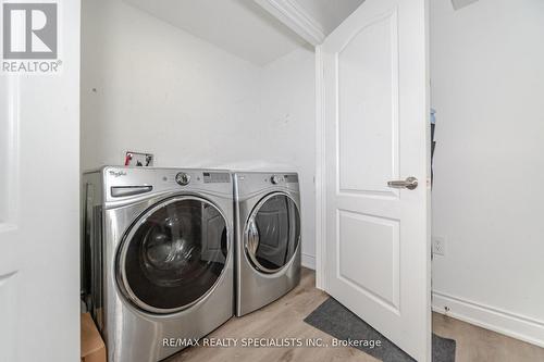 8 Drayglass Court, Brampton, ON - Indoor Photo Showing Laundry Room