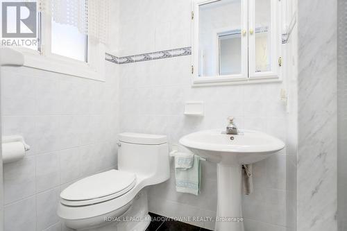 726 Netherton Crescent, Mississauga, ON - Indoor Photo Showing Bathroom