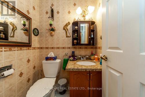 180 Kingknoll Drive, Brampton, ON - Indoor Photo Showing Bathroom