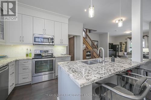 126 Inkerman Street, London, ON - Indoor Photo Showing Kitchen With Stainless Steel Kitchen With Double Sink With Upgraded Kitchen