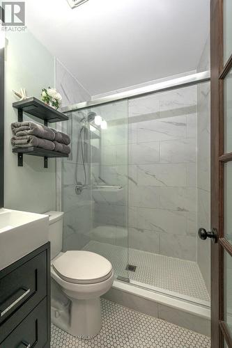 126 Inkerman Street, London, ON - Indoor Photo Showing Bathroom