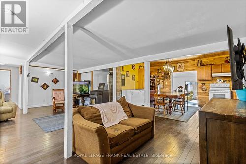 12490 Highway 12, Brock (Sunderland), ON - Indoor Photo Showing Living Room