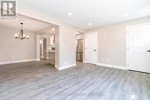 2383 Reeves Road, Tay, ON - Indoor Photo Showing Other Room