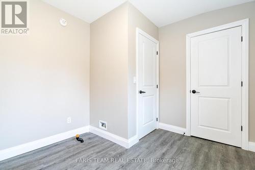 2383 Reeves Road, Tay, ON - Indoor Photo Showing Other Room