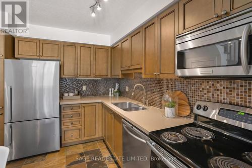 41 - 41 Silver Glen Boulevard, Collingwood, ON - Indoor Photo Showing Kitchen With Stainless Steel Kitchen With Double Sink