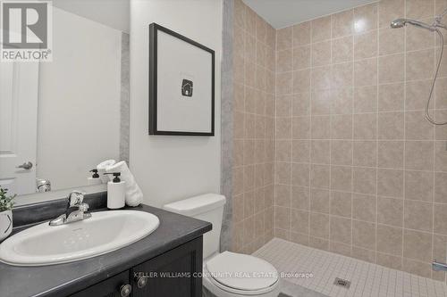 817 Griffin Trail, Peterborough, ON - Indoor Photo Showing Bathroom