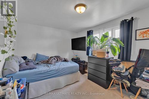347 Lansdowne Avenue, Toronto, ON - Indoor Photo Showing Bedroom