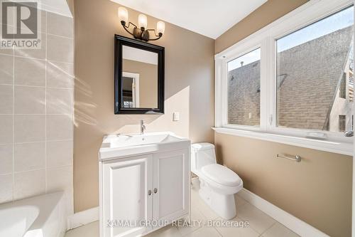 218 Owen Boulevard, Toronto, ON - Indoor Photo Showing Bathroom