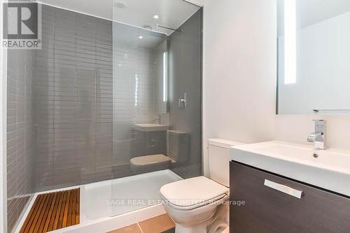 802 - 38 Stewart Street, Toronto, ON - Indoor Photo Showing Bathroom