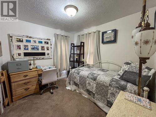 9001 17 Street, Dawson Creek, BC - Indoor Photo Showing Bedroom