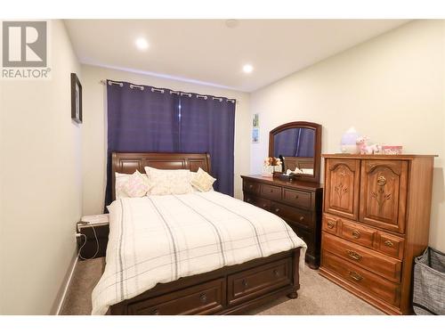 102 Cossar Avenue Unit# 102, Penticton, BC - Indoor Photo Showing Bedroom