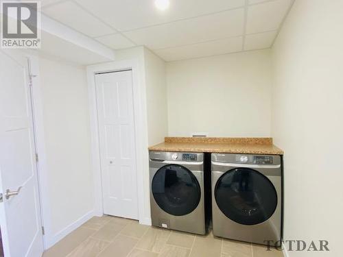 23 Lemarier St, Kapuskasing, ON - Indoor Photo Showing Laundry Room