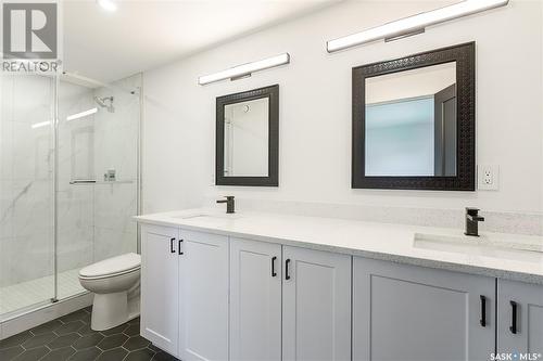 1643 Alexandra Avenue, Saskatoon, SK - Indoor Photo Showing Bathroom