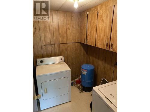 4023 Old Alaska Highway, Dawson Creek, BC - Indoor Photo Showing Laundry Room