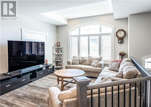 395 Northport Drive, Port Elgin, ON - Indoor Photo Showing Living Room