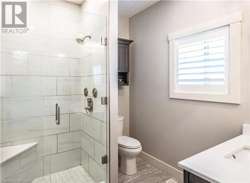 Gorgeous Primary En-suite - 395 Northport Drive, Port Elgin, ON - Indoor Photo Showing Bathroom