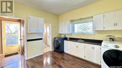 Edwards Acreage, Mccraney Rm No. 282, SK - Indoor Photo Showing Laundry Room
