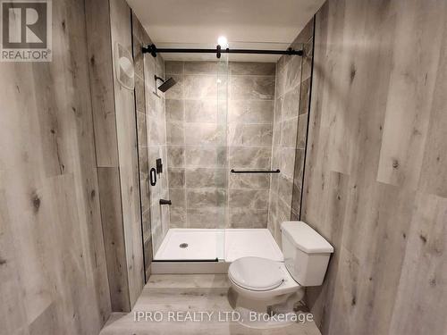 1128 Kent Avenue, Oakville, ON - Indoor Photo Showing Bathroom