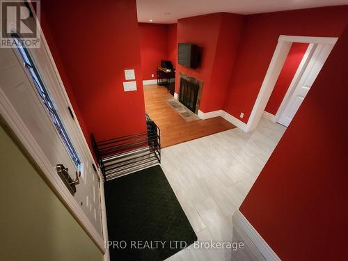 1128 Kent Avenue, Oakville, ON - Indoor Photo Showing Other Room