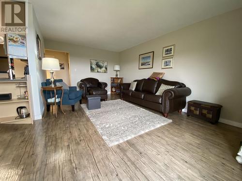 220 4288 15Th Avenue, Prince George, BC - Indoor Photo Showing Living Room