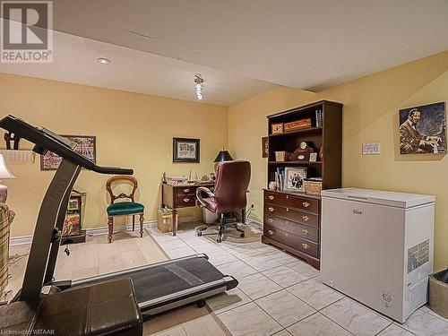 735 Garden Court Crescent, Woodstock, ON - Indoor Photo Showing Living Room