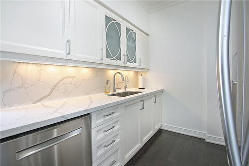 330 Red Maple Road|Unit #Ph08, Richmond Hill, ON - Indoor Photo Showing Kitchen With Upgraded Kitchen