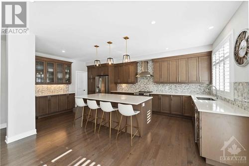 717 Wooler Place, Ottawa, ON - Indoor Photo Showing Kitchen With Upgraded Kitchen