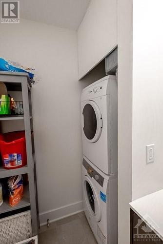 255 Bay Street Unit#1415, Ottawa, ON - Indoor Photo Showing Laundry Room
