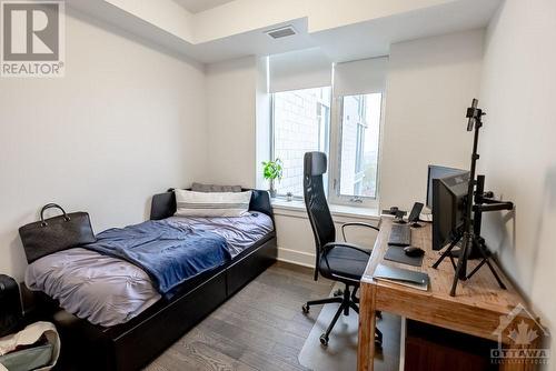 255 Bay Street Unit#1415, Ottawa, ON - Indoor Photo Showing Bedroom
