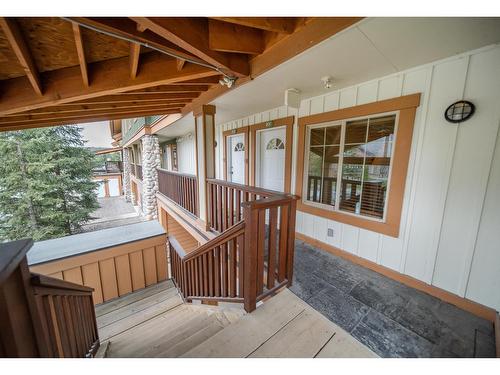 201D - 33 Rivermount Place, Fernie, BC - Outdoor With Exterior