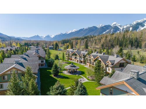 201D - 33 Rivermount Place, Fernie, BC - Outdoor With View