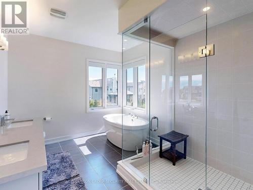 112 Stoneleigh Drive, Blue Mountains, ON - Indoor Photo Showing Bathroom