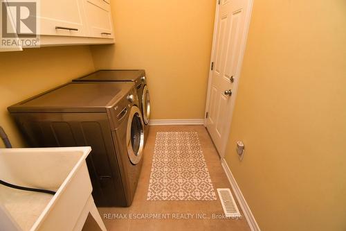 26 Toulon Avenue, Hamilton, ON - Indoor Photo Showing Laundry Room
