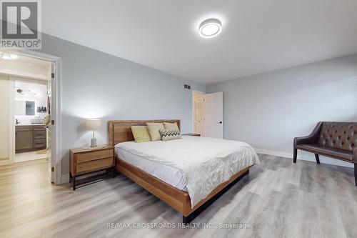 35 Albion Falls Boulevard, Hamilton, ON - Indoor Photo Showing Bedroom