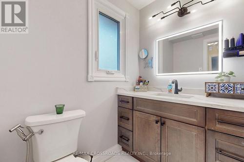 35 Albion Falls Boulevard, Hamilton, ON - Indoor Photo Showing Bathroom
