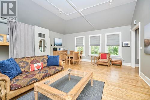267 Davy Street, Niagara-On-The-Lake, ON - Indoor Photo Showing Living Room
