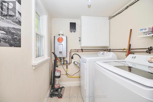 267 Davy Street, Niagara-On-The-Lake, ON - Indoor Photo Showing Laundry Room