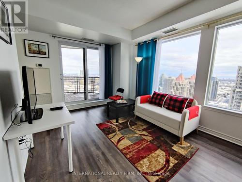 3505 - 385 Prince Of Wales Drive, Mississauga, ON - Indoor Photo Showing Living Room