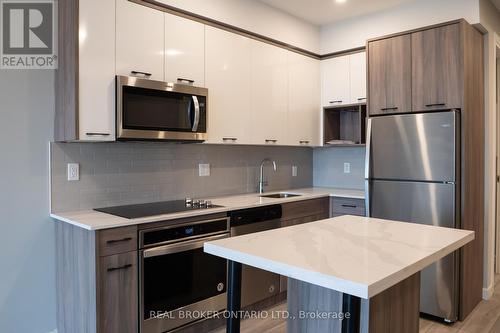 2903 - 20 George Street, Hamilton, ON - Indoor Photo Showing Kitchen With Stainless Steel Kitchen With Upgraded Kitchen