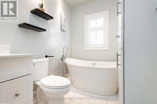 70 Culture Crescent, Brampton, ON - Indoor Photo Showing Bathroom