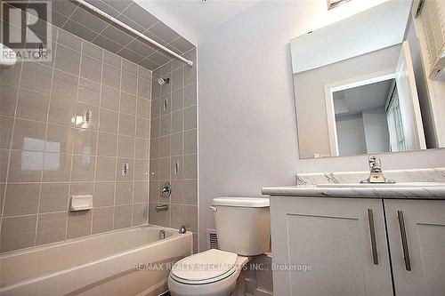101 - 275 Roxton Road, Oakville, ON - Indoor Photo Showing Bathroom