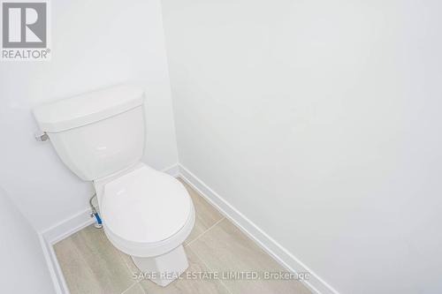 114 - 485 Logan Avenue, Toronto, ON - Indoor Photo Showing Bathroom