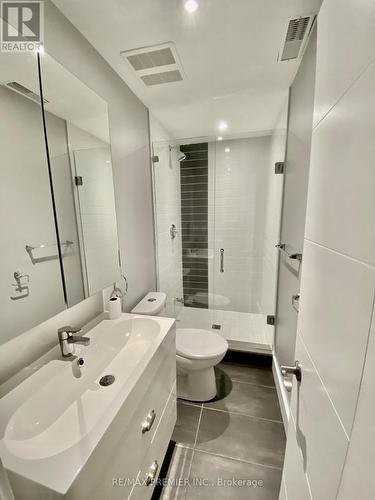 2 - 50 Pape Avenue, Toronto, ON - Indoor Photo Showing Bathroom