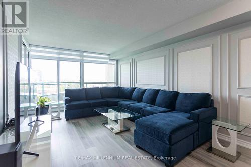 1008 - 4727 Sheppard Avenue, Toronto, ON - Indoor Photo Showing Living Room