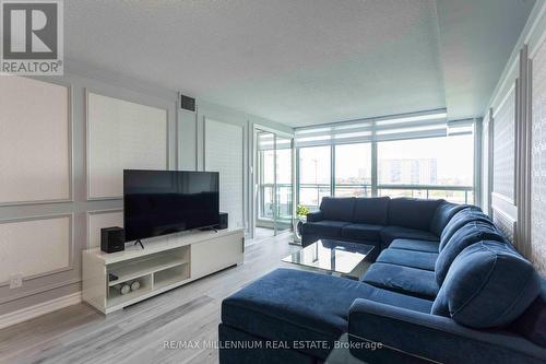1008 - 4727 Sheppard Avenue, Toronto, ON - Indoor Photo Showing Living Room