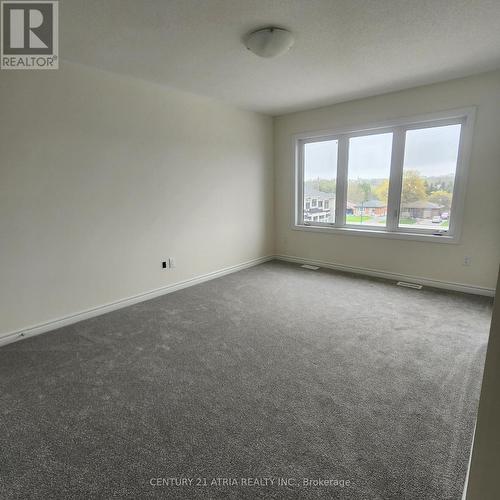 773 Chinook Path, Oshawa, ON - Indoor Photo Showing Other Room