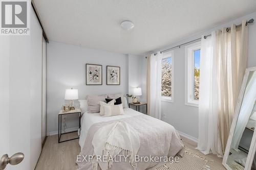 219 Bassett Boulevard, Whitby, ON - Indoor Photo Showing Bedroom