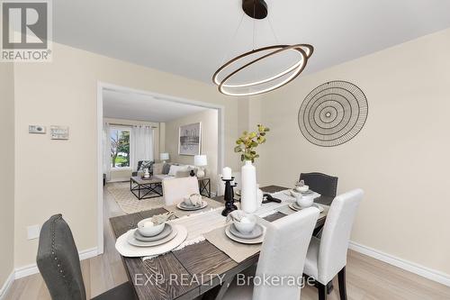 219 Bassett Boulevard, Whitby, ON - Indoor Photo Showing Dining Room