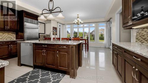 9 Pine Vista Avenue, Whitchurch-Stouffville, ON - Indoor Photo Showing Kitchen