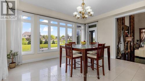 9 Pine Vista Avenue, Whitchurch-Stouffville, ON - Indoor Photo Showing Dining Room